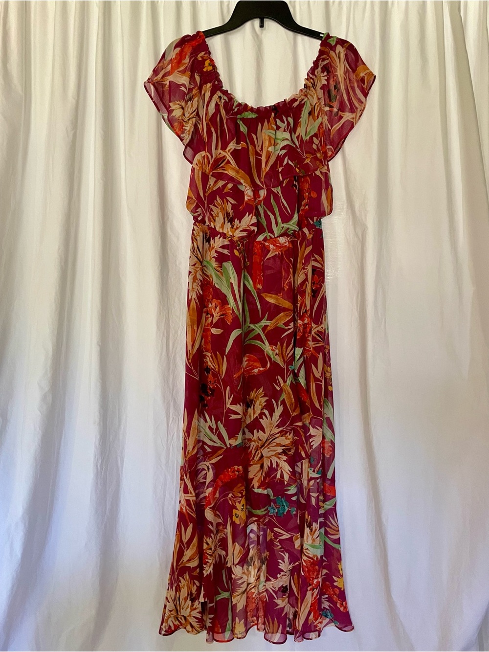 Express Red Floral Romantic Off-Shoulder Maxi Dress - Picture 6 of 14